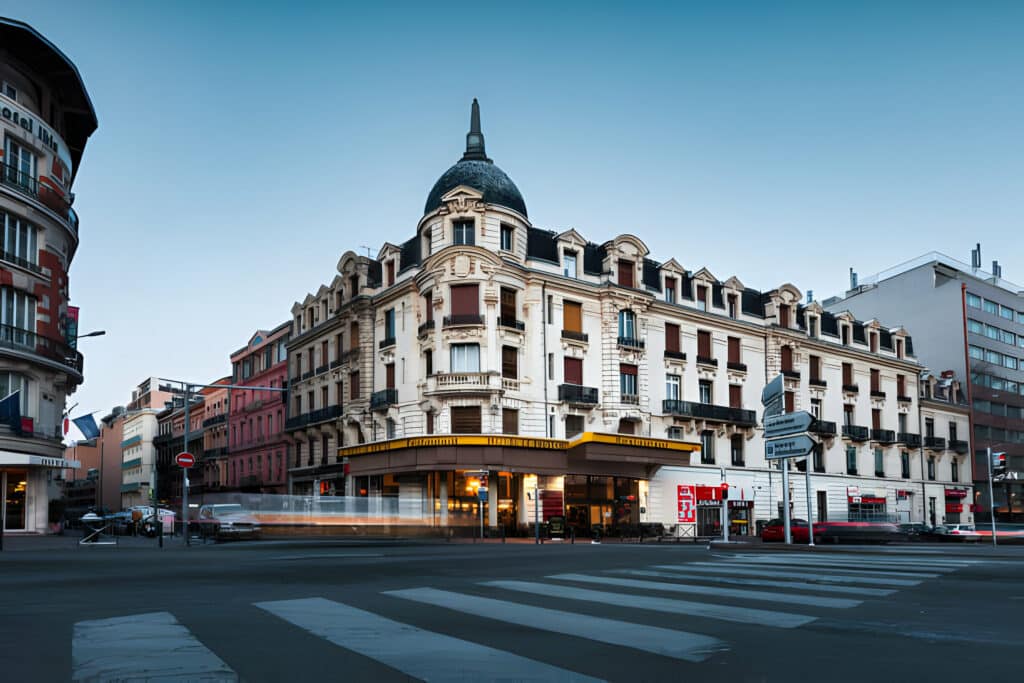 Real Estate, France