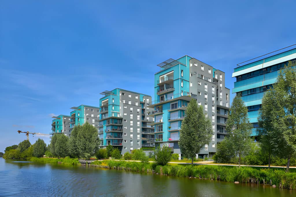 Real Estate, France