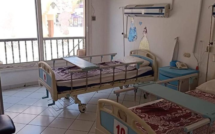 Empty children’s inpatient room shown in Jasmine Hospital’s official Hurghada gallery